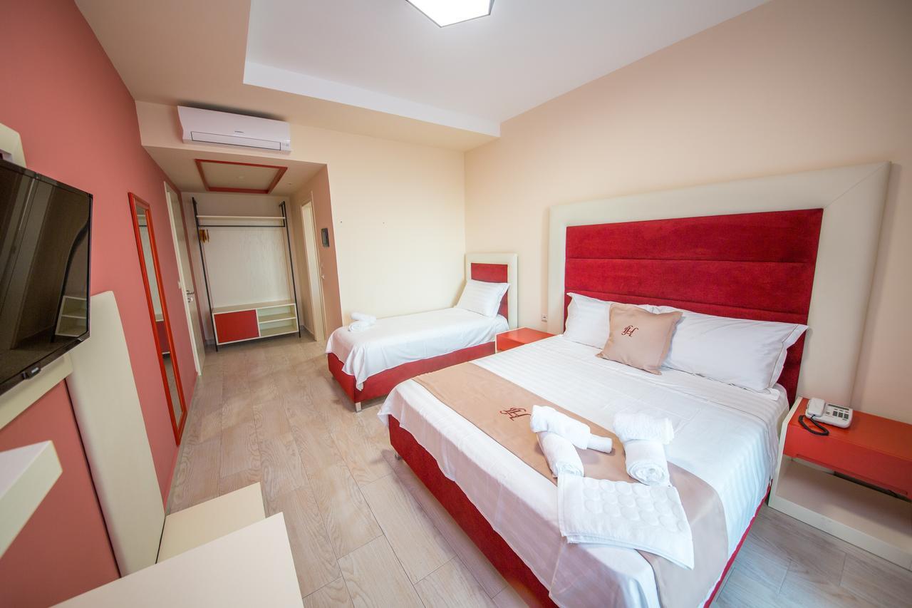 Laid Hotel Vlorë Exterior foto
